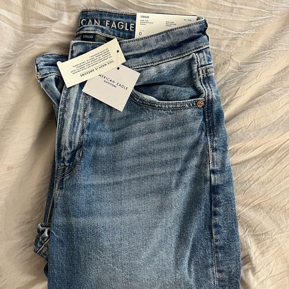 American Eagle Mom Jeans - Picture 2 of 5